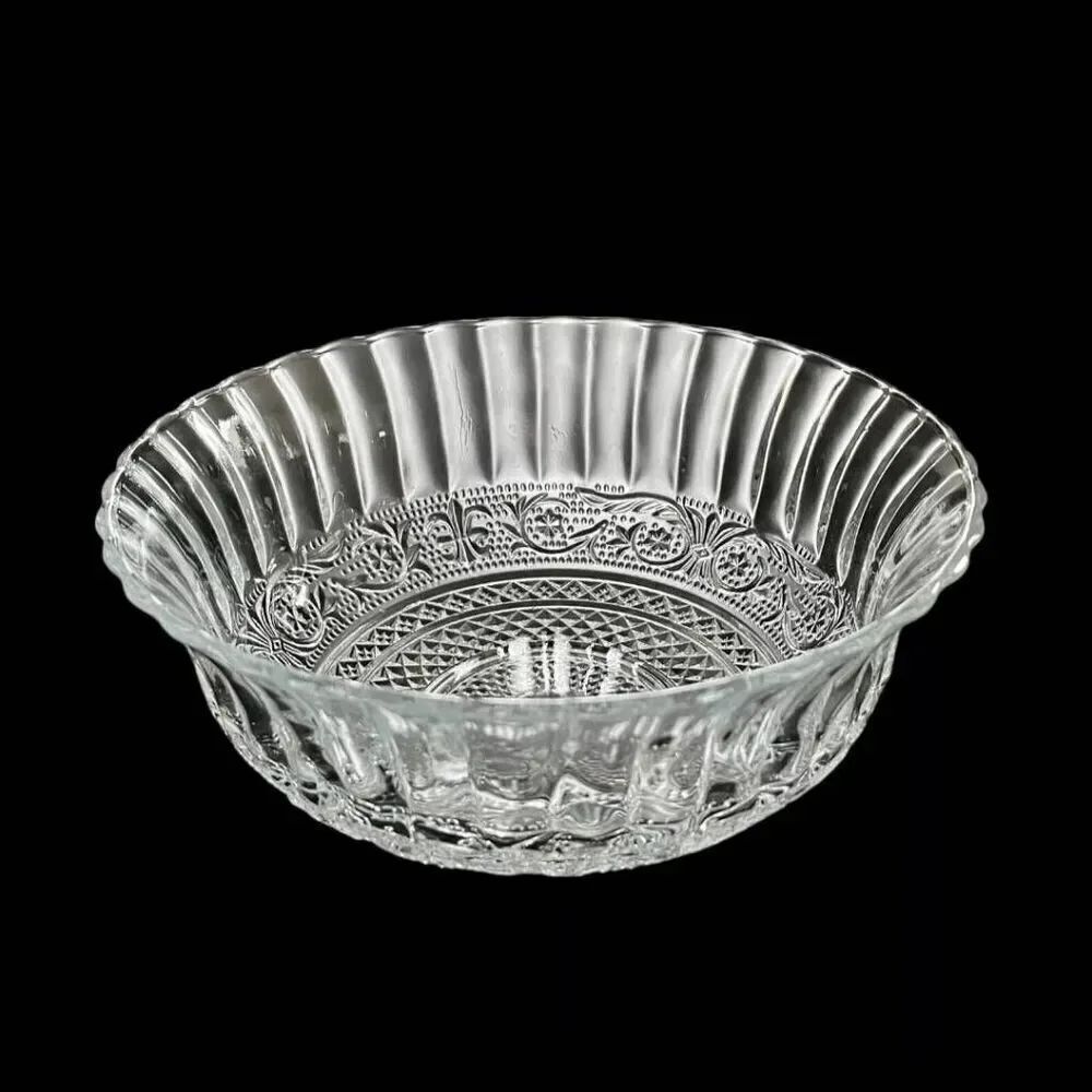 Vintage Crystal Clear Industries Trellis Serving Bowl Clear Glass 7 1/2”